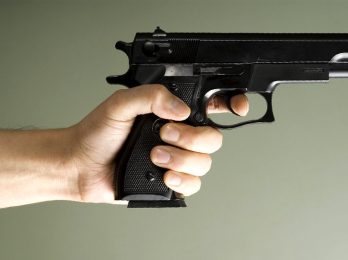 _132334429_gunstraight